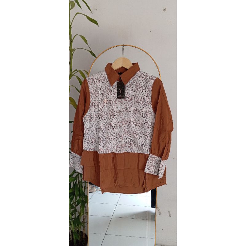 ATASAN BLOUSE SALLACO
