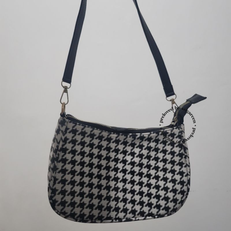 preloved shoulder bag houndstooth