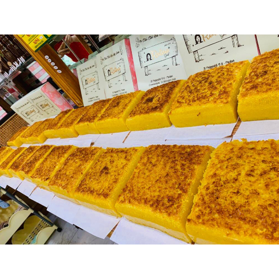 

Bika Ambon Ratna Besar ukuran 20x20 Oleh oleh Khas medan