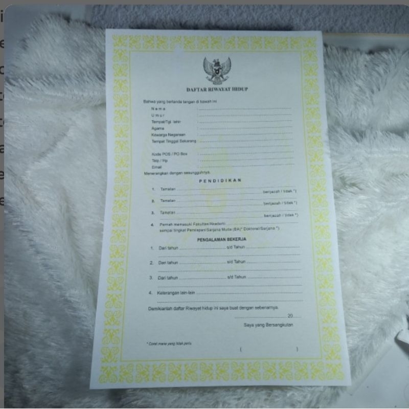 

Blangko kertas Daftar riwayat hidup