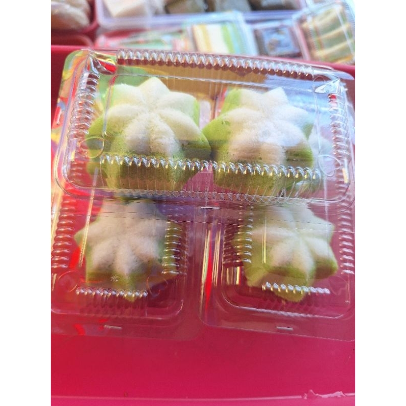 

Kue putu kukus (kue tradisional)