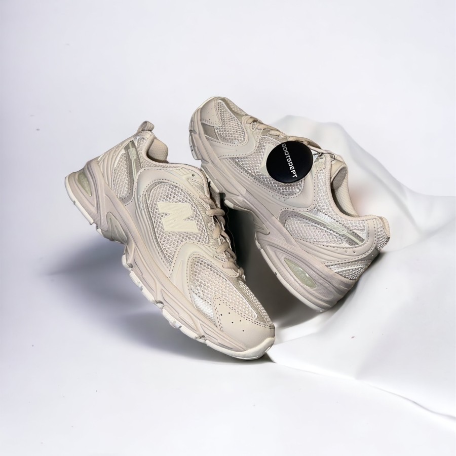 Sepatu NB 530 moonbeam beige