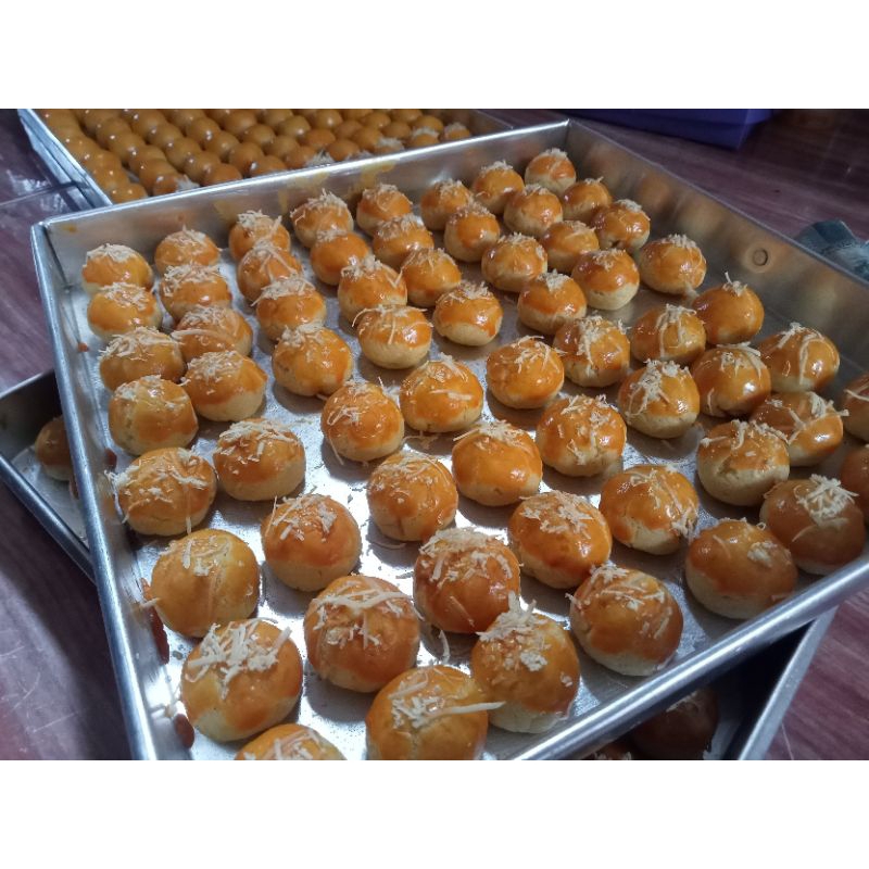 

PREMIUM QUALITY Kue Nastar Keju Bola / Kue Kastengel Keju Edam Bola / Kue Kacang Gurih