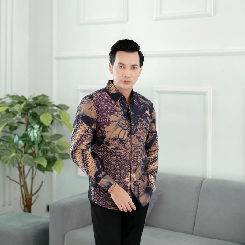 Lawasan Batik Premium Pria Lengan Panjang Slim Fit - adinata