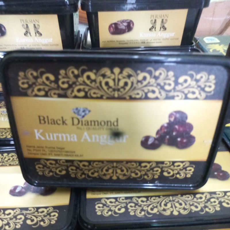 

kurma anggur black diamond