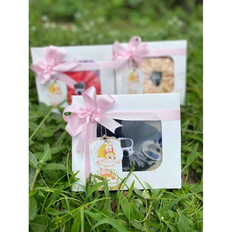 

HAMPERS HIJAB BOX