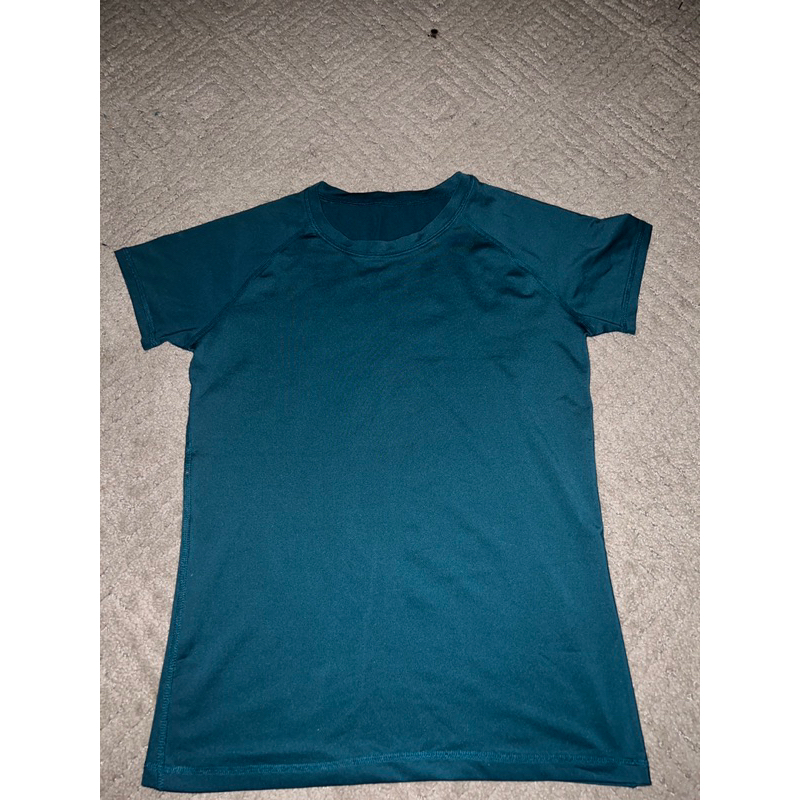 preloved kaos olahraga