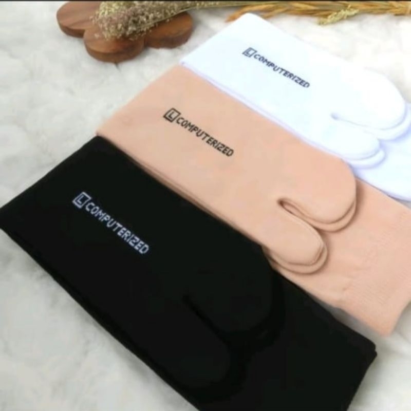 Kaos Kaki Jari Coklat Polos Panjang / Kaos Kaki Jempol Wanita Muslimah Dewasa