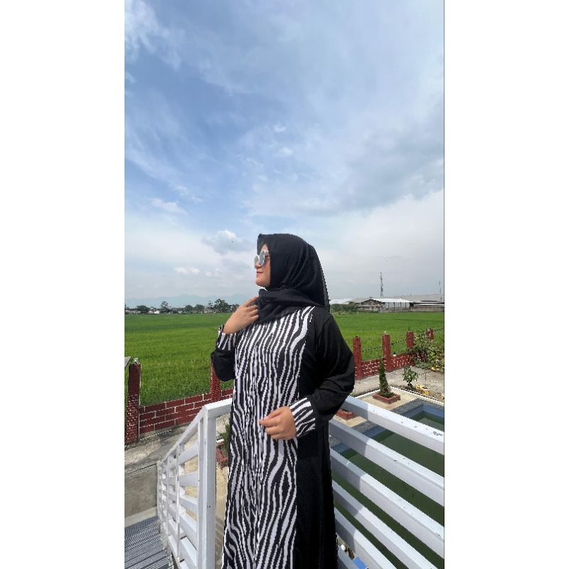 GAMIS ZEBRA Super Jumbo Wanita