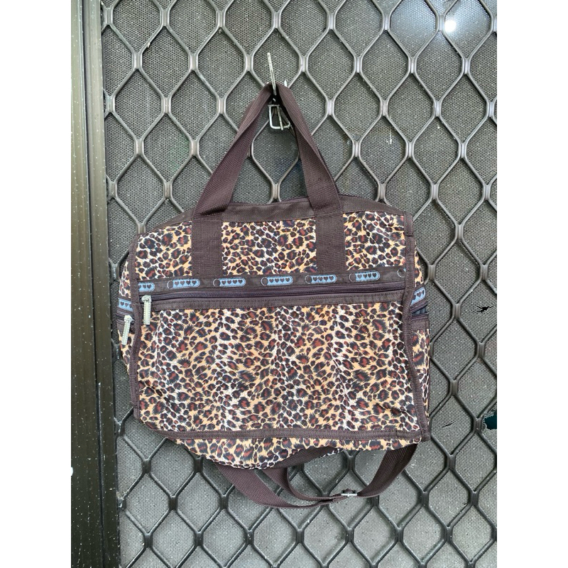 Sling Leopard Second bahan mirip Lesportsac*