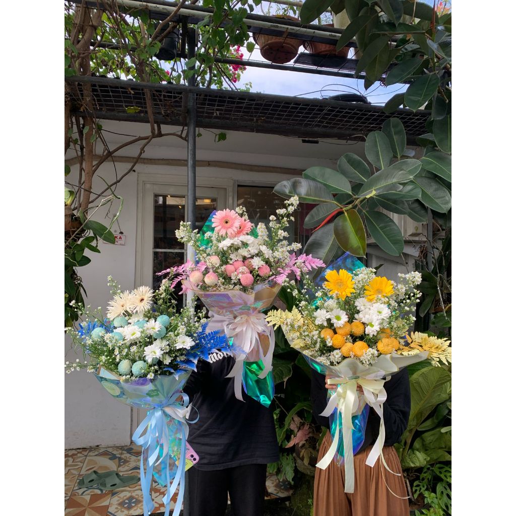 Aafreeda - Fresh Flower Bouquet. Buket bunga segar untuk wisuda smp sma kuliah sempro graduation, wi