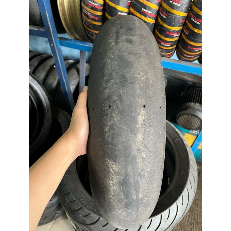 Ban motor battlax slick 165/65-17