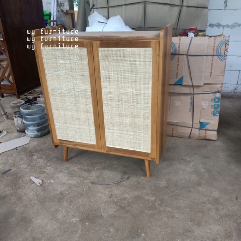 Lemari Rak sepatu minimalis kayu jati rotan, Rak sepatu susun kayu jati, rak susun jati