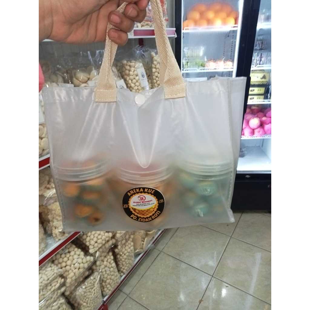 

HAMPERS Aneka Kue PD Zidan Roti ISI 3 TOPLES