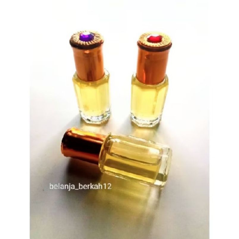 12 Botol Minyak Kemenyan / Menyan Cair Asli ( isi 6 ml )