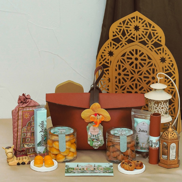 

NOURA - Hampers Lebaran Idul Fitri Cookies Kue Kering Ramadan Parcel Ramadhan Gift Set Eid Mubarak 2025