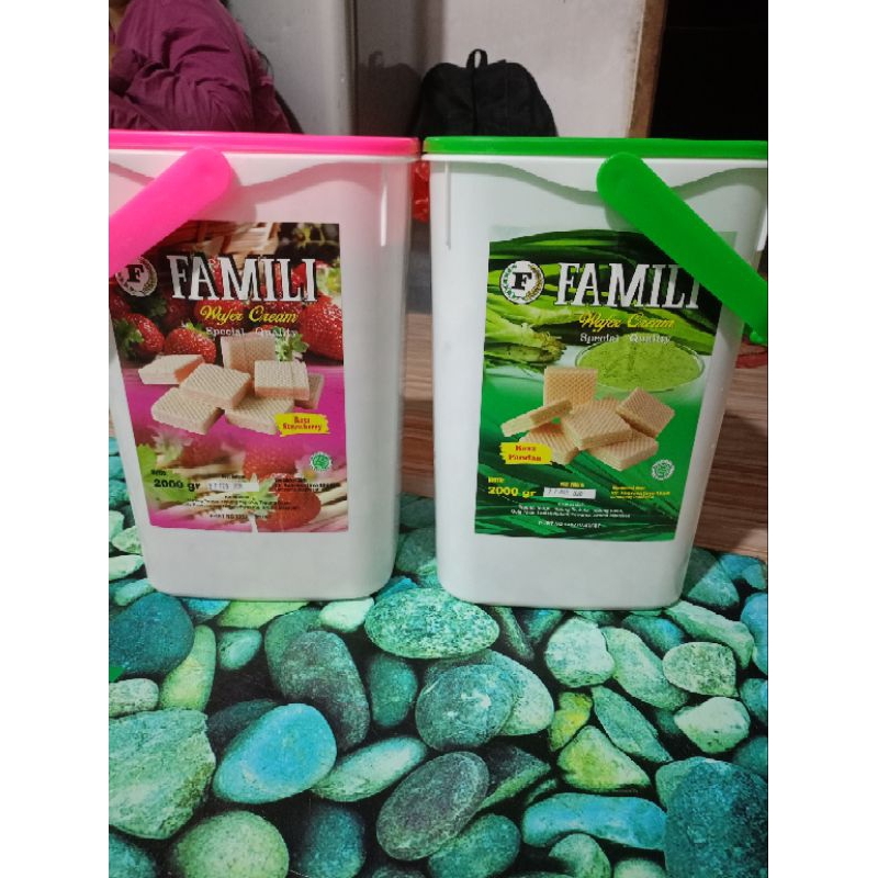 

WAFER BOX I ISI 2KG FREE BOX