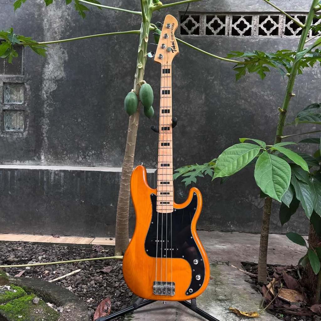 Tokai APB-58 VNT/M Hard Puncher Precision Bass in Vintage Natural n squier by fender