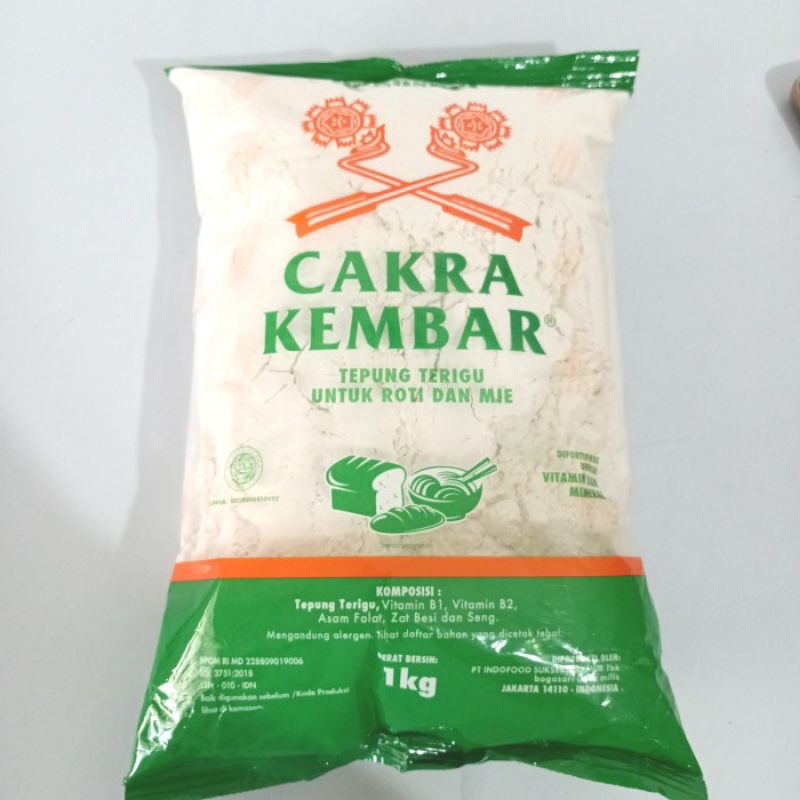 

Tepung terigu cakra 1kg