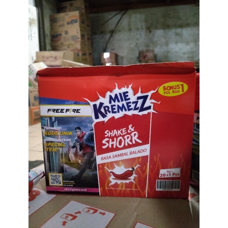 

Mie Kremezz snake & Shorr