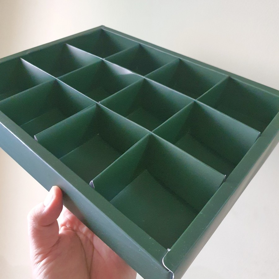 Box Mika Hijau 24x31.2x4.5 Sekat 12 Dus Eggtart