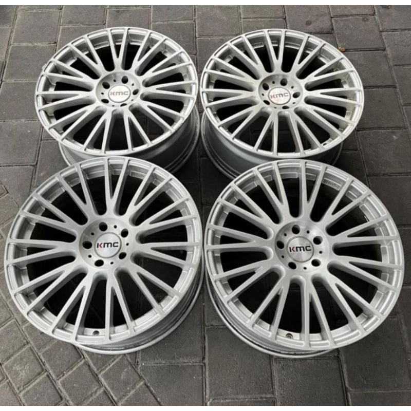 Velg Original KMC KM706 Ring 20. USA. Great Condition. Lebar 8.5. Et 35. Pcd 5x112/114. For Mercy, A