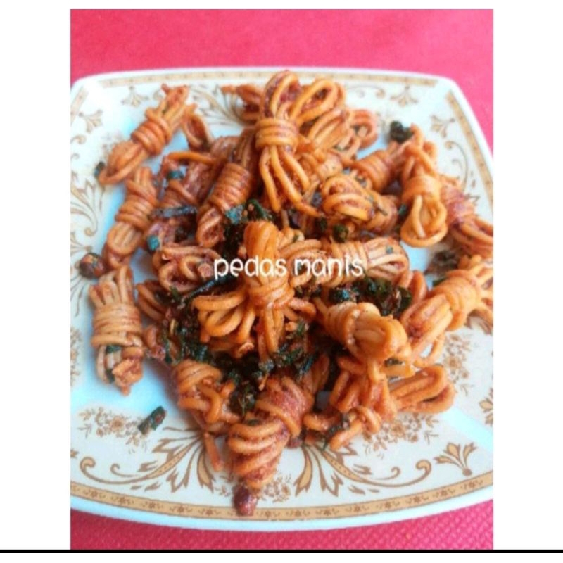 

ADY78 Mie Gulung Mie Kering Pedas Daun Jeruk 500gram 1kg