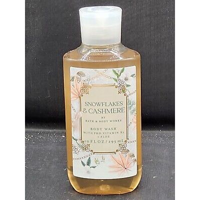 Bath and Body Works Body Wash With Pro-Vitamin + Aloe : Snowflakes & Cashmere