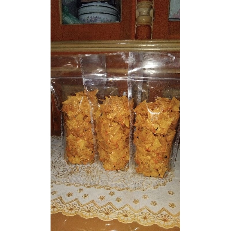 

Pangsit Kering Kriuk Daun Jeruk