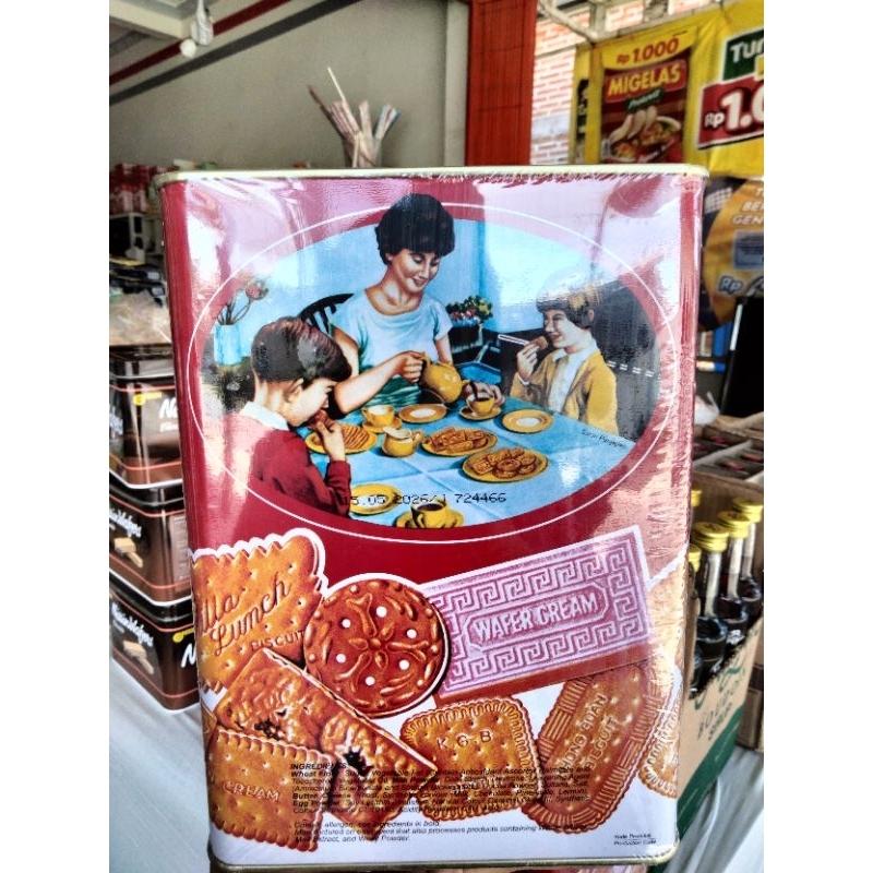 

KHONG GUAN BISCUITS KALENG