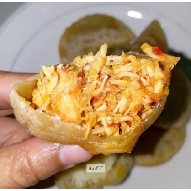 

CIRENG AYAM SUWIR UKURAN BESAR 10 PCS PEDAS DAUN JERUK TERLARIS