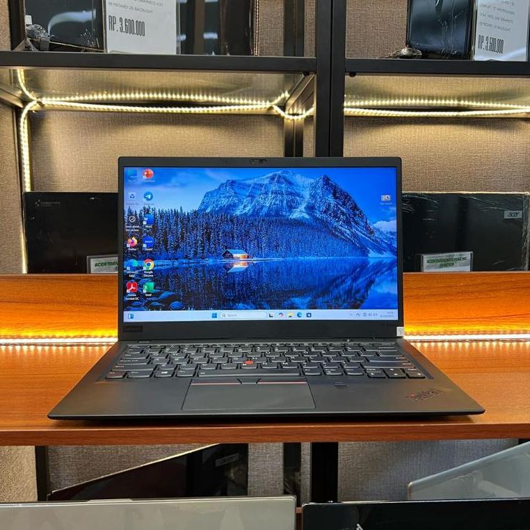 Lenovo Thinkpad X1 Carbon Core i5 Gen 8 Touchscreen