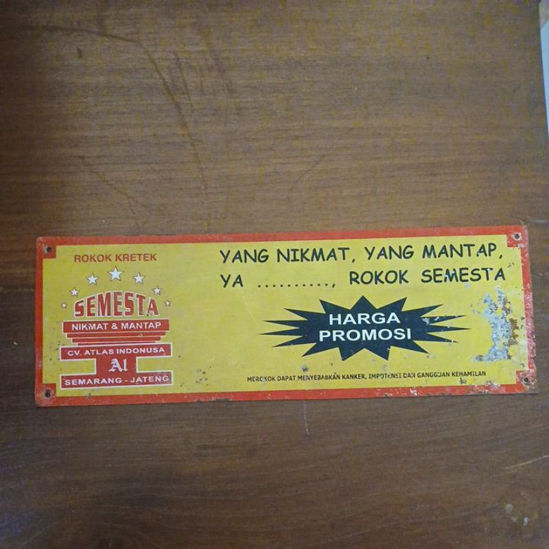 

PAPAN IKLAN ROKOK KRETEK