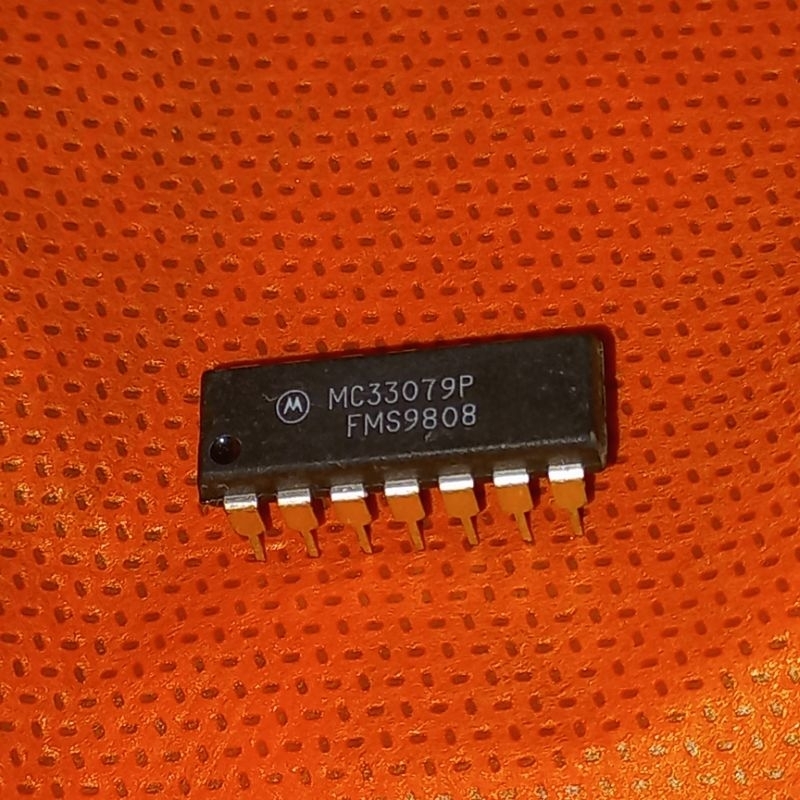 IC MC33079 MC 33079 MC33079P Original motorola & ON semi qual opamp A