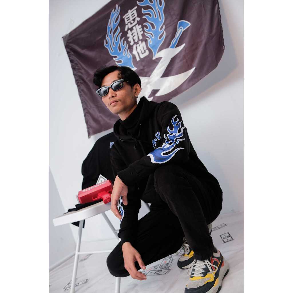 HOODIE PRIA TREZOR - HITAM