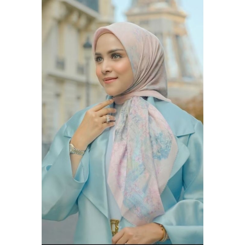 Buttonscrave The Parisian Voile Square XL Fleur