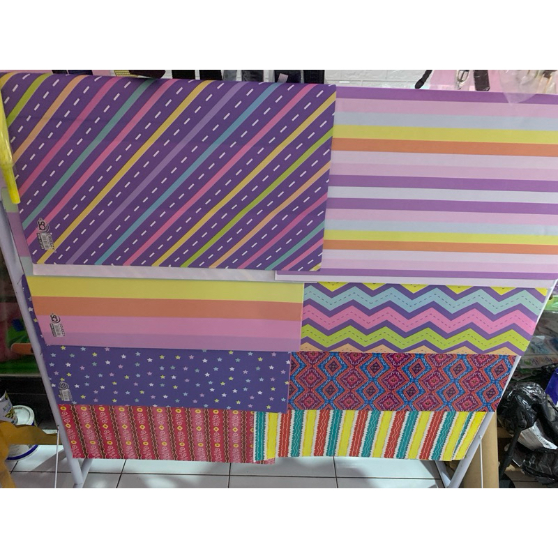 

Kertas Kado/Pembungkus Kado