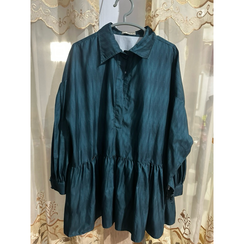 Preloved Wearing Klamby