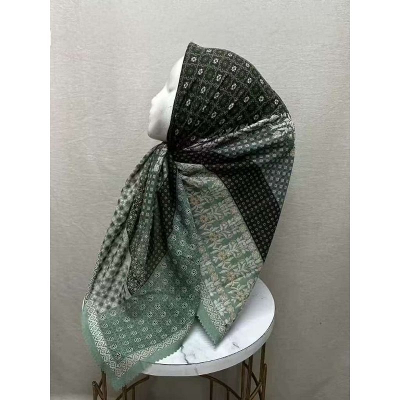 Hijab Segiempat Voal premium/Hijab motif warna sage
