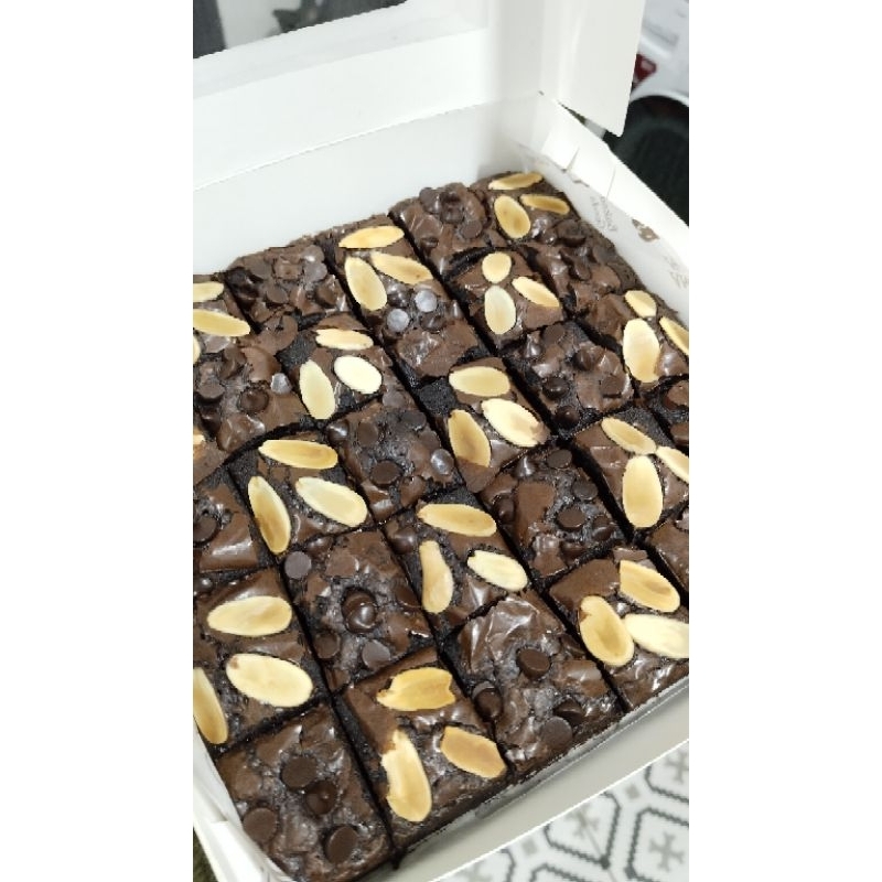

[Gluten Free] Brownies Bebas Gluten Ukuran 20 x 20 x 3