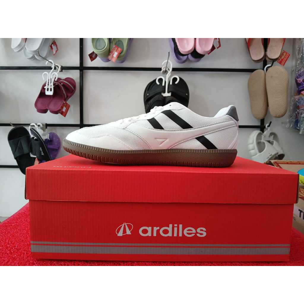 Ardiles Men Lifestyle LSG Escent Sepatu Sneakers - White - Putih