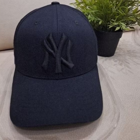 Topi Mlb NY Black On Black