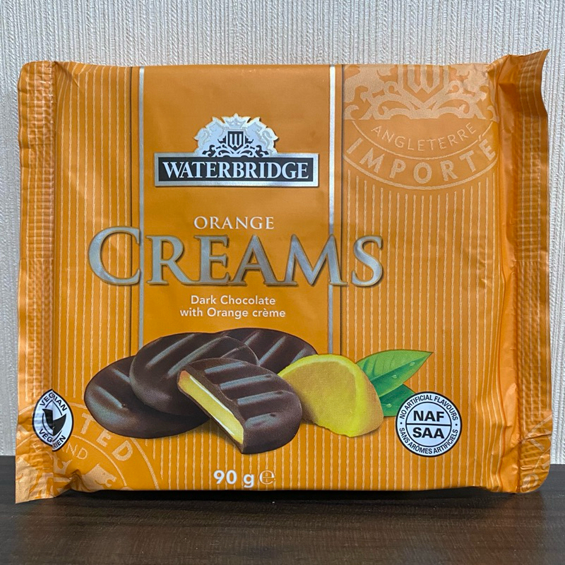 

Coklat Import - Dark Chocolate With Orange Creme / Coklat Orange /Dark Chocolate / No Artificial Flavours / Made in UK / Exp 2026 / Ready Bisa Gosend