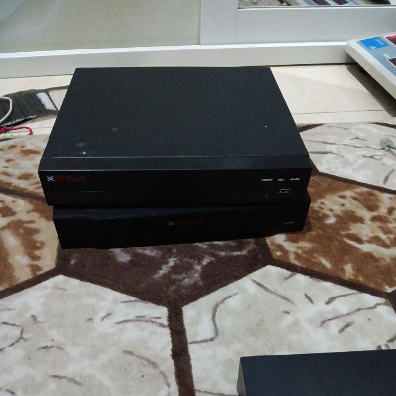 dvr cp plus. 16 chanel dan 4 chanel minus lecet