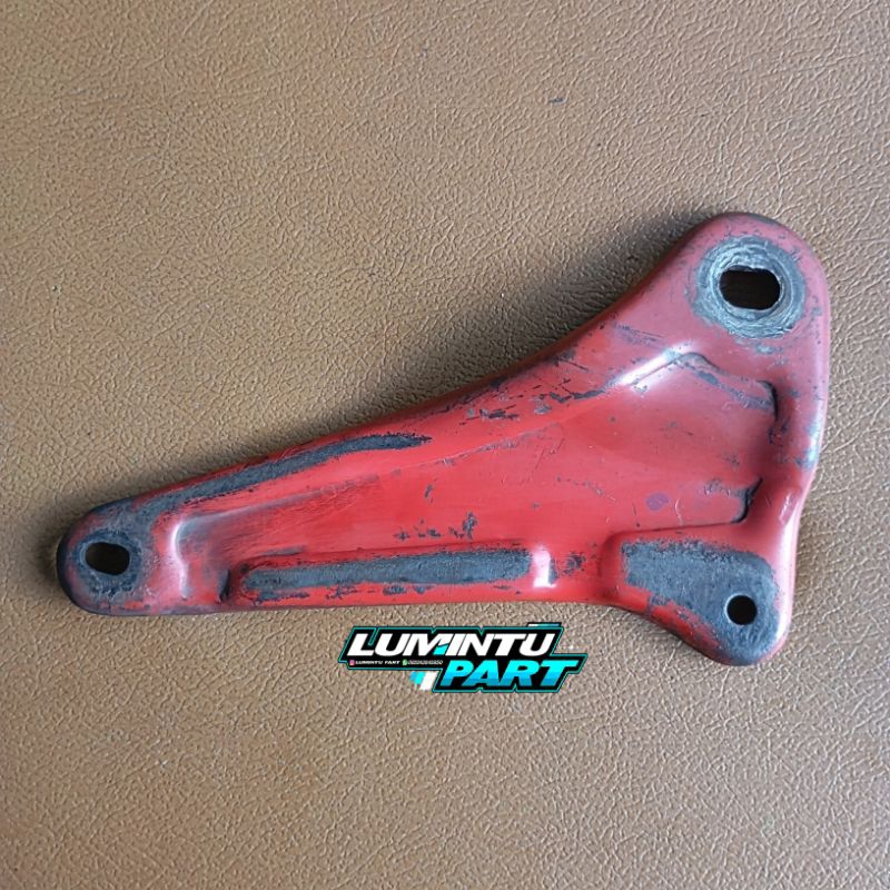 Pangkon knalpot honda pispot C50 C70 C90 ori copotan pangkon knalpot pispot C50 C70 C90 ori copotan 
