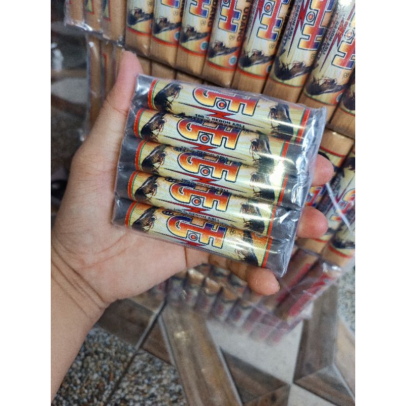 

Terasi Udang Asli Cap GH Isi 5 Pcs Kemasan 150 Gram Khas Indramayu