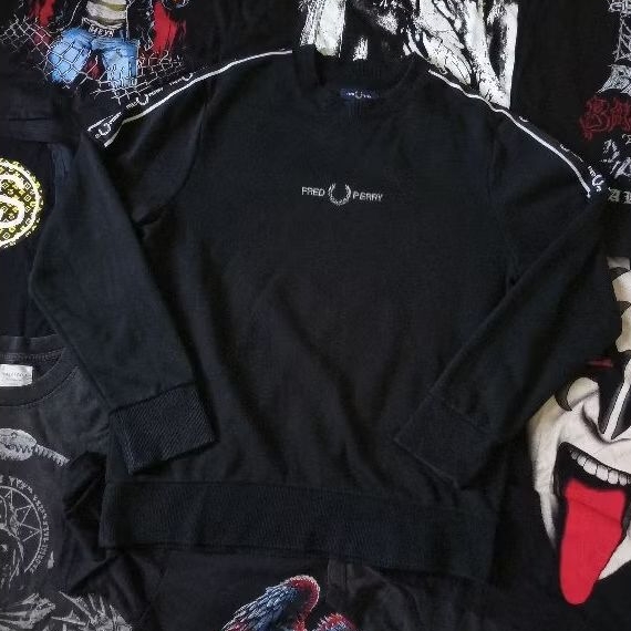 Crewneck Fred perry Taped Center Spell Out Vintage Second