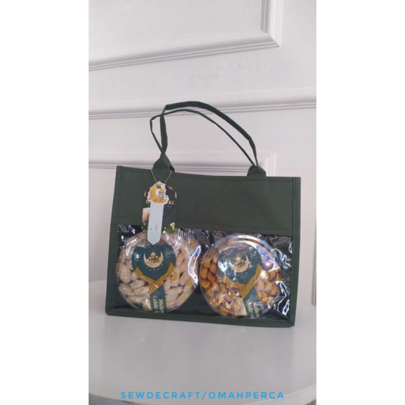 

[TERBATAS] Hampers/Parcel Hari Raya Free Tas Serut & Hangtag