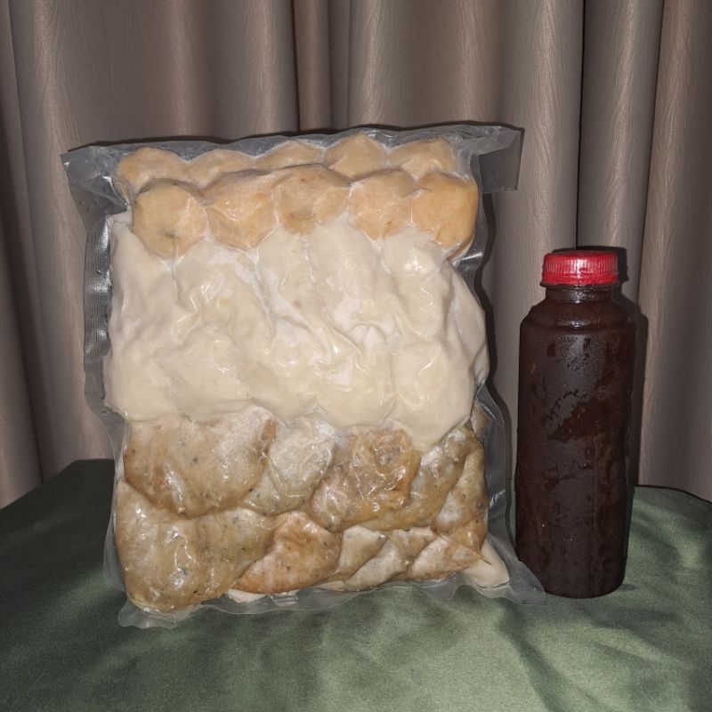 

Pempek campur isi 50 pcs (sudah termasuk cuko)