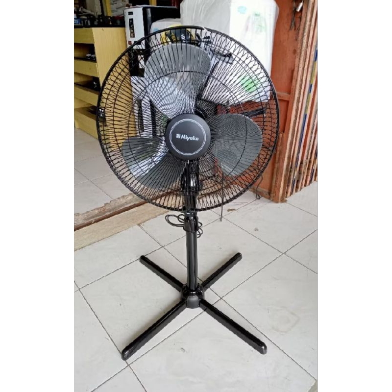 kipas angin berdiri miyako 1606XPL / kipas berdiri miyako / stand fan miyako / m